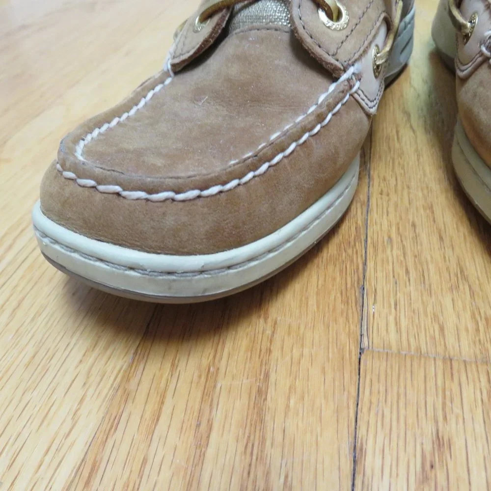 CLEARANCE- Sperry Top-Sider Tan and gold boat shoes size 7.5